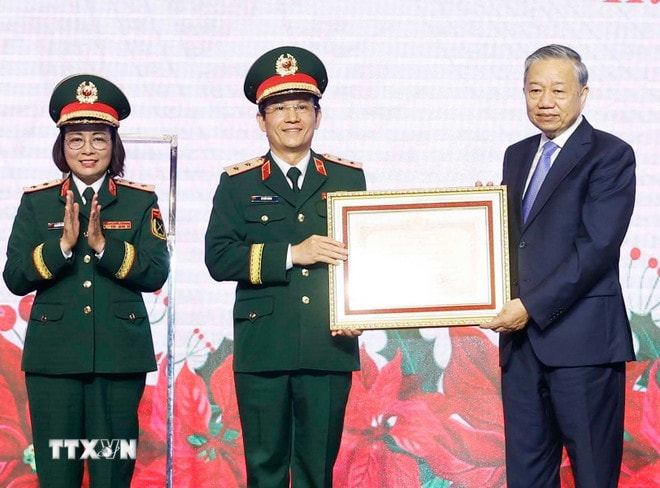 Tổng Bí thư: Xây dựng Bệnh viện TW Quân đội 108 trở thành mô hình kiểu mẫu trong chăm sóc sức khỏe- Ảnh 5.