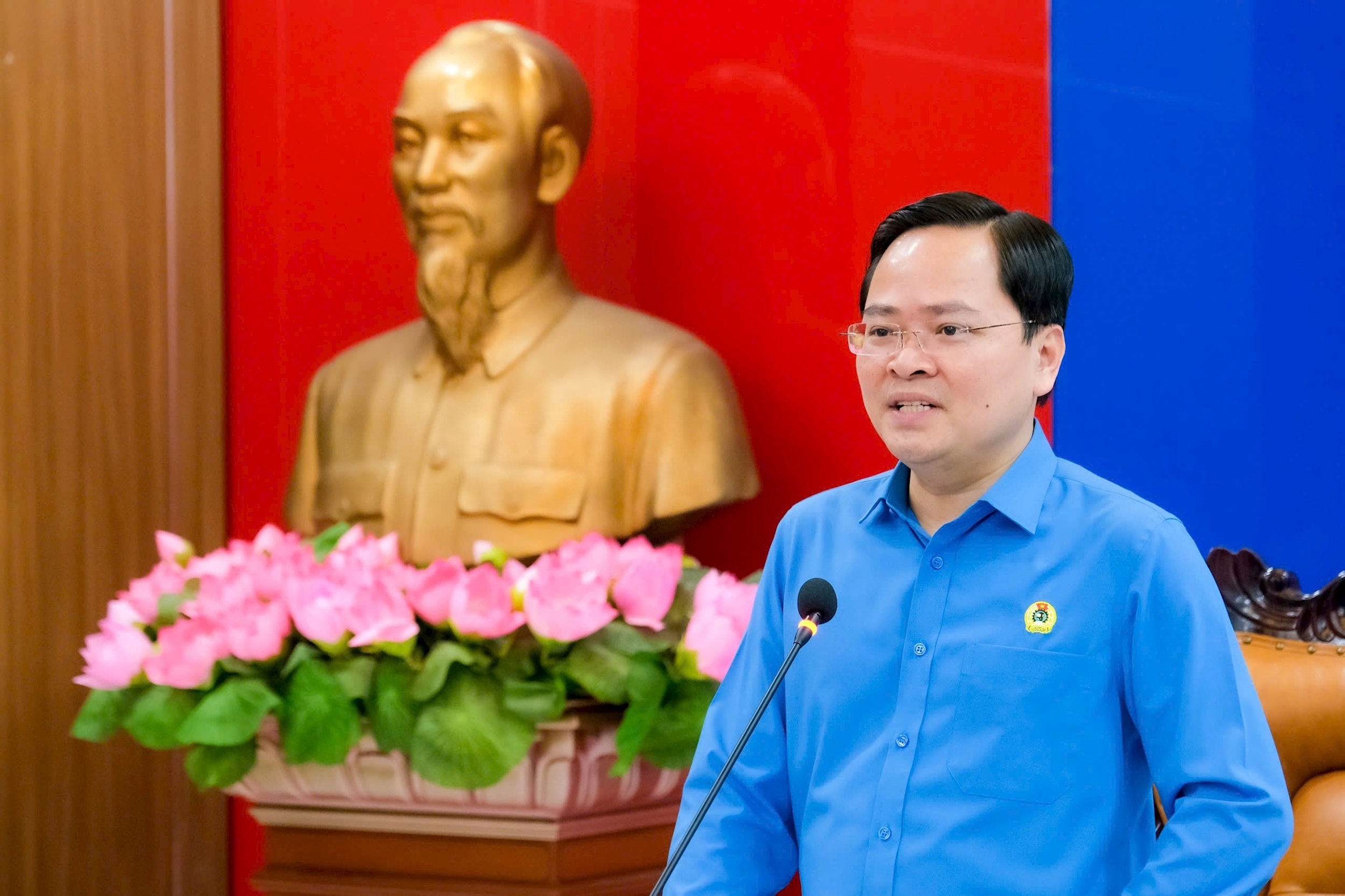 Đồng chí Nguyễn Anh Tuấn, Ủy viên Trung ương Đảng, Chủ tịch Tổng LĐLĐ Việt Nam phát biểu khai mạc hội nghị. Ảnh: PV.