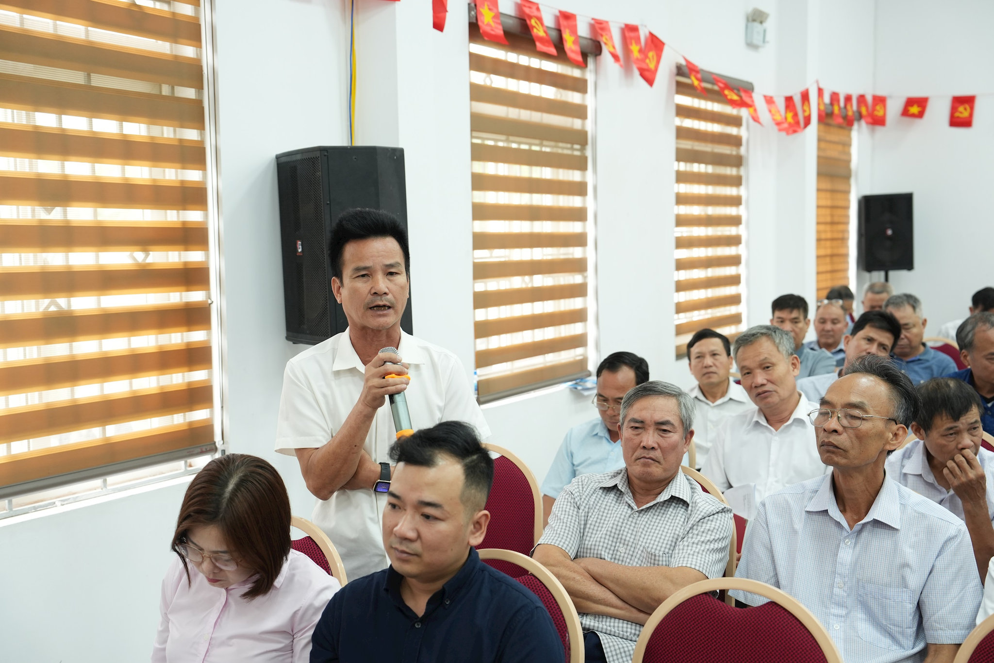 giao-ban-3.jpg