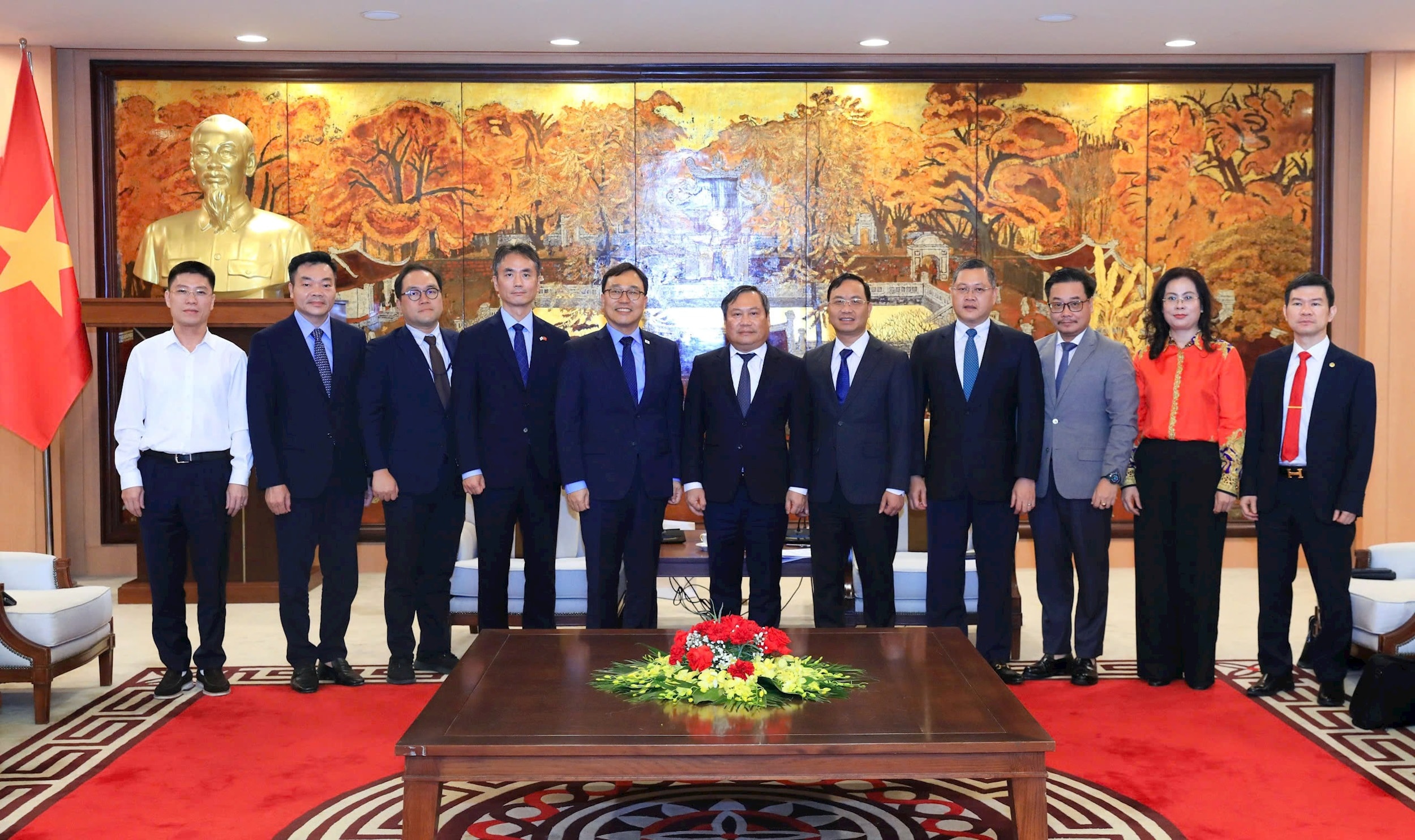 chu-tich-tiep-dai-su-han-quoc2.jpg