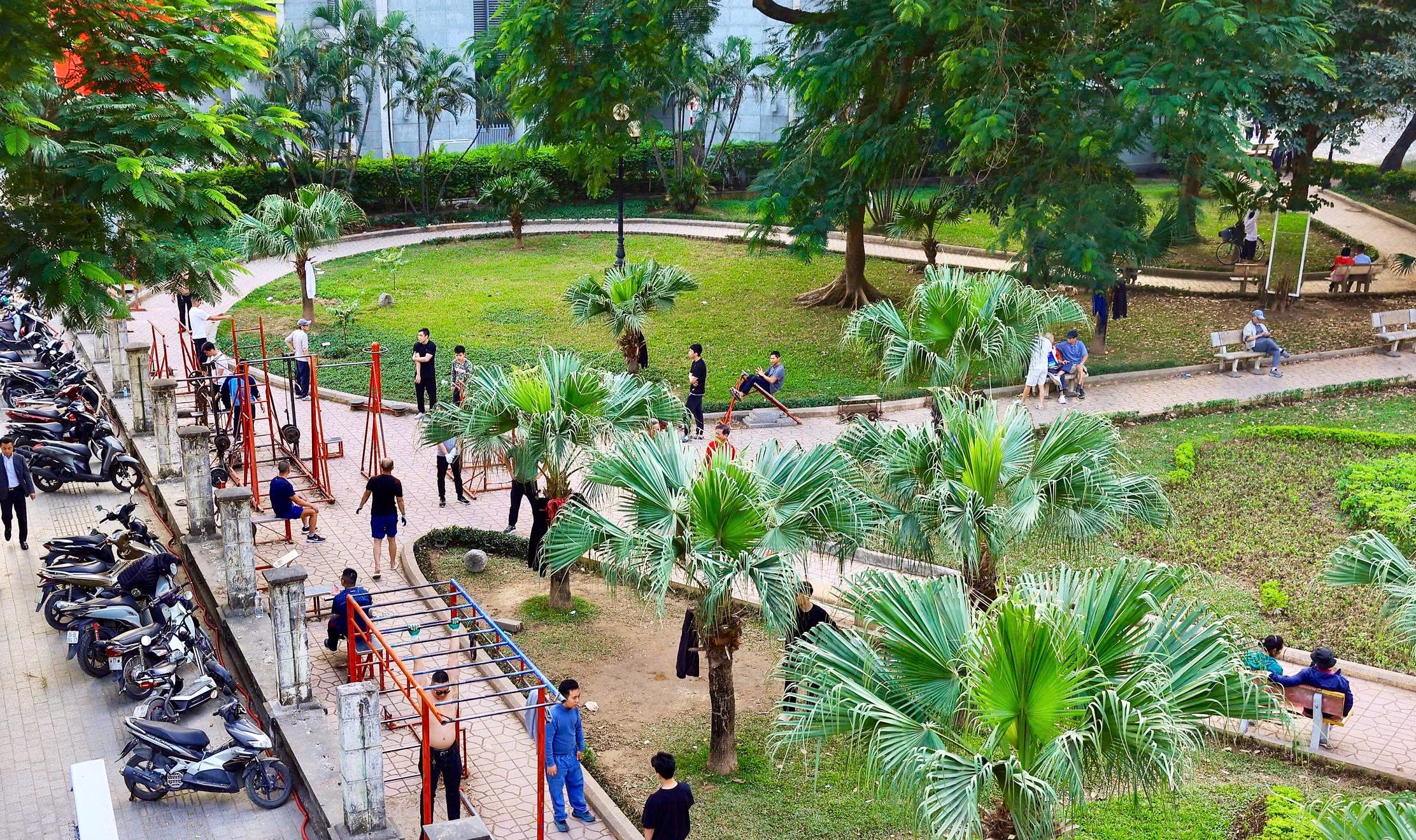 viec-bo-hoan-toan-tuong-rao-cong-vien-indira-gandhi-phuong-lang-huong-toi-mo-hinh-cong-vien-thong-minh-dap-ung-nhu-cau-sinh-hoat-vui-choi-cua-nguoi-dan.-anh-duy-khanh.jpg