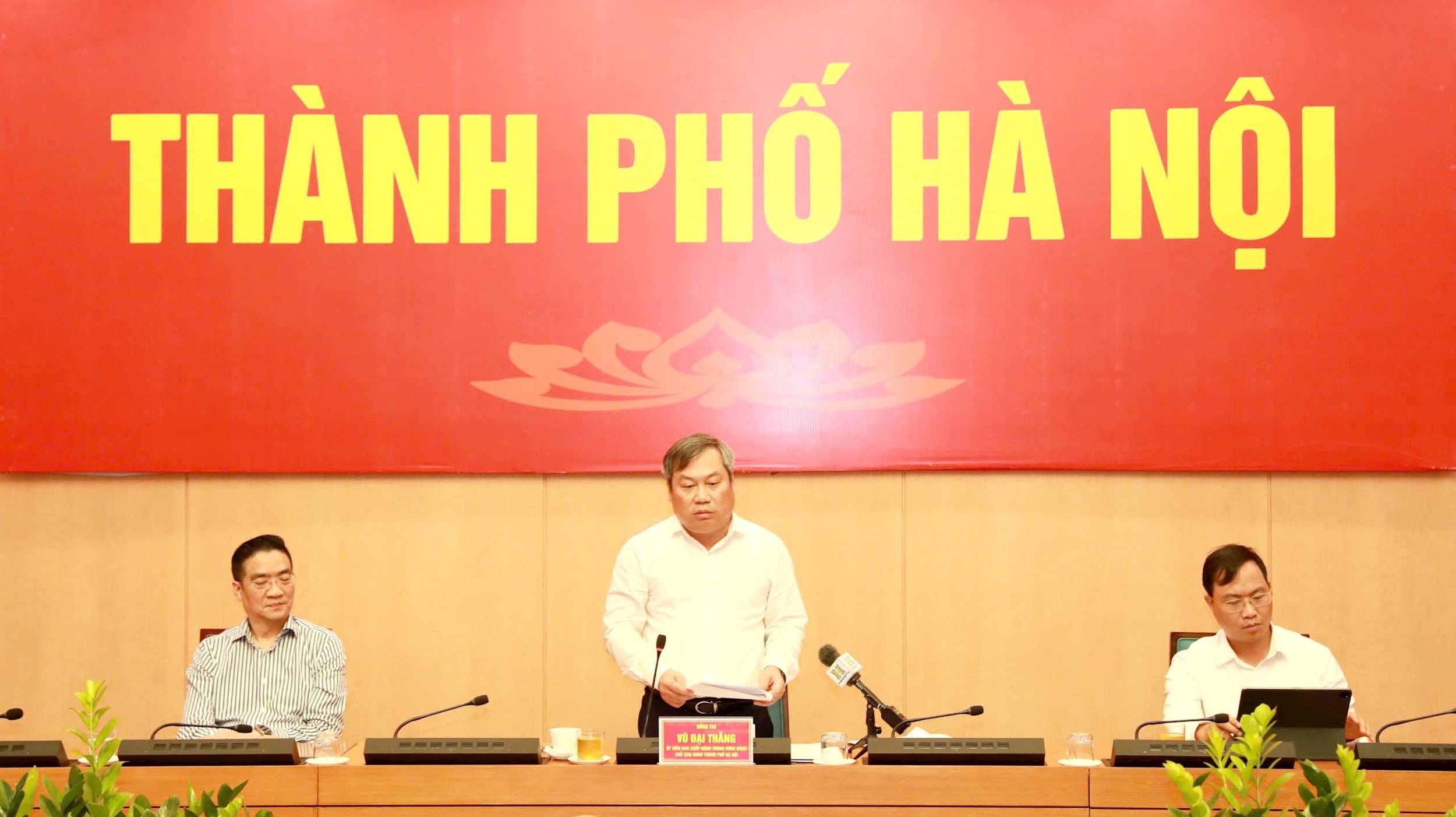 h-1.jpg
