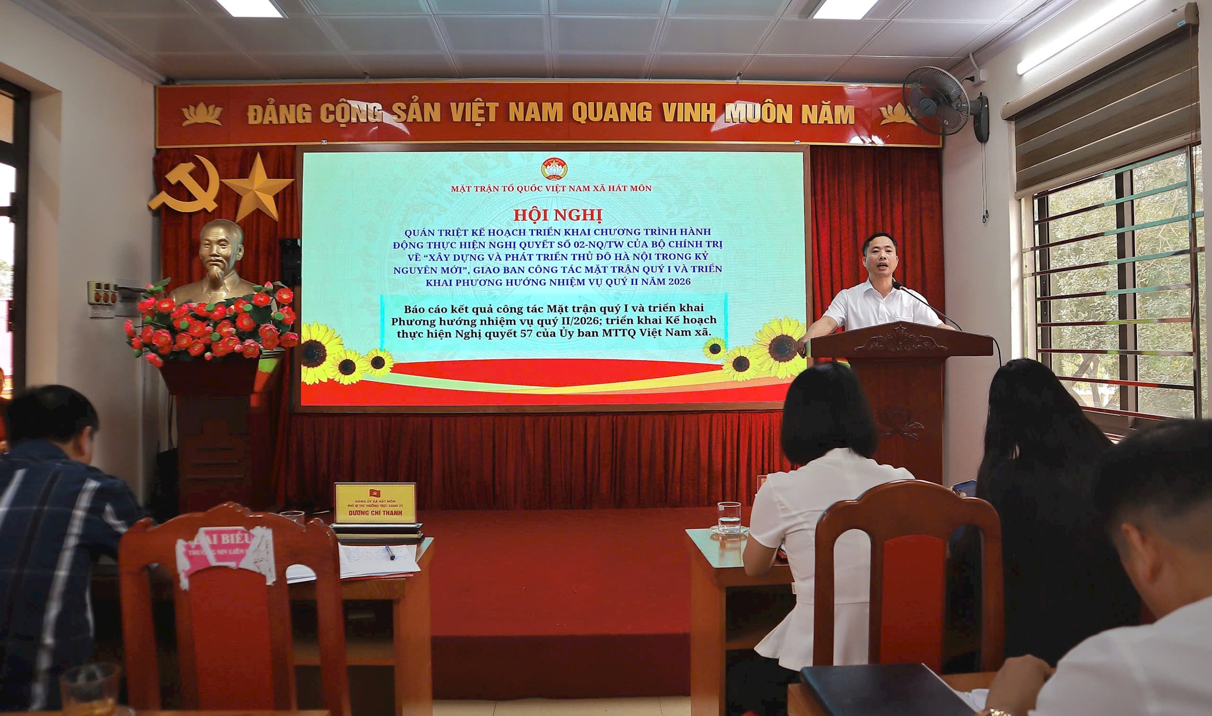 Phó Chủ tịch Thường trực Ủy ban MTTQ, Chủ tịch Hội cựu chiến binh xã Hát Môn Nguyễn Quang Bình phát biểu. Ảnh: Nguyễn Mai