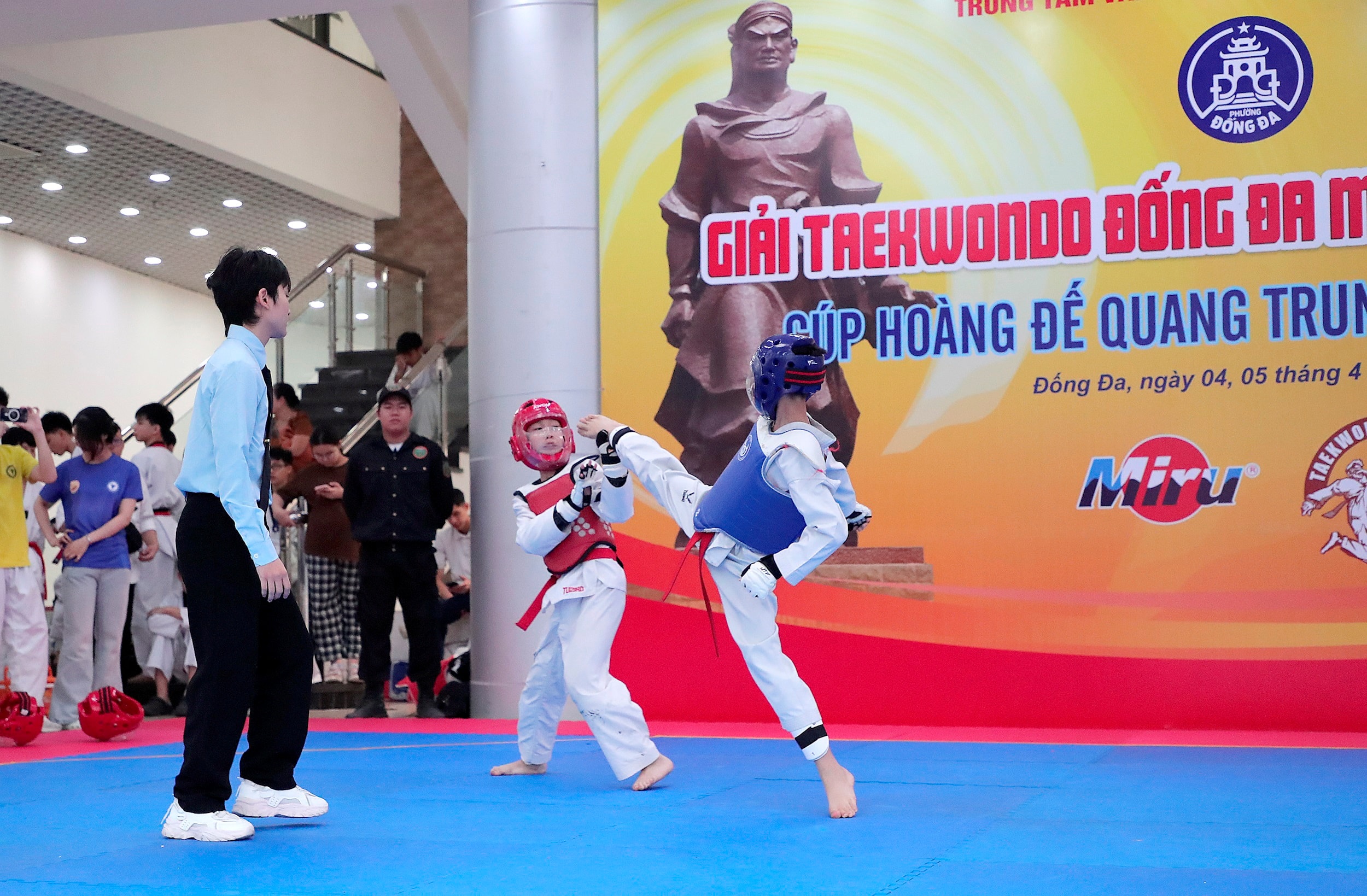 mot-pha-tranh-tai.jpg