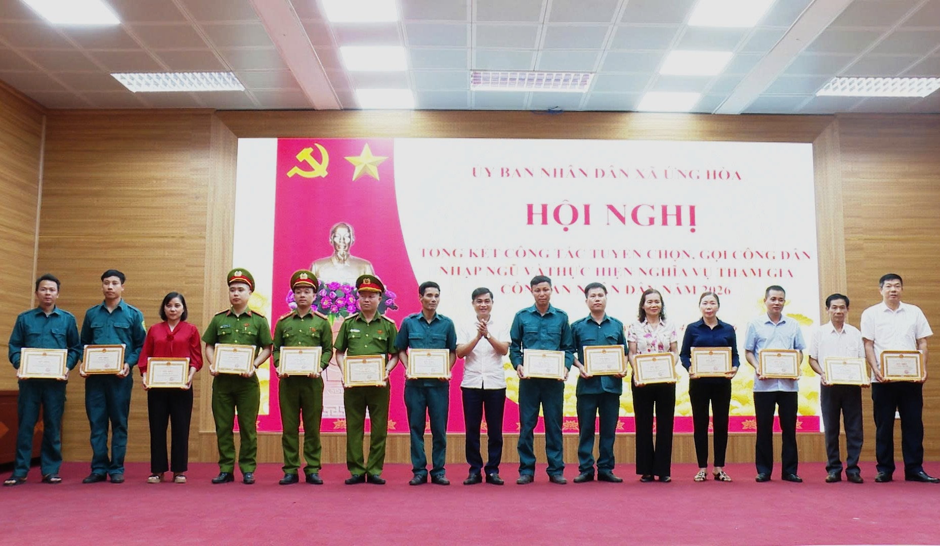 ung-hoa3.jpg