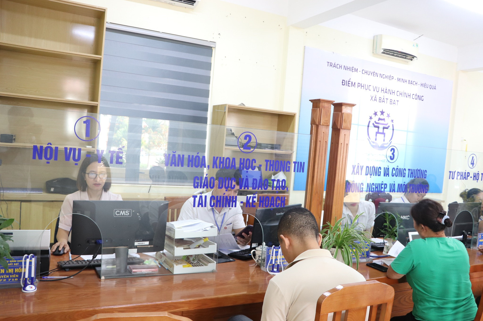 đến giải quyết thủ tục hành chính