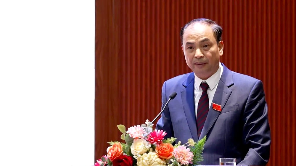 آقای نگوین دین خوین، دبیر کمیته حزب تای هو وارد. عکس: PV