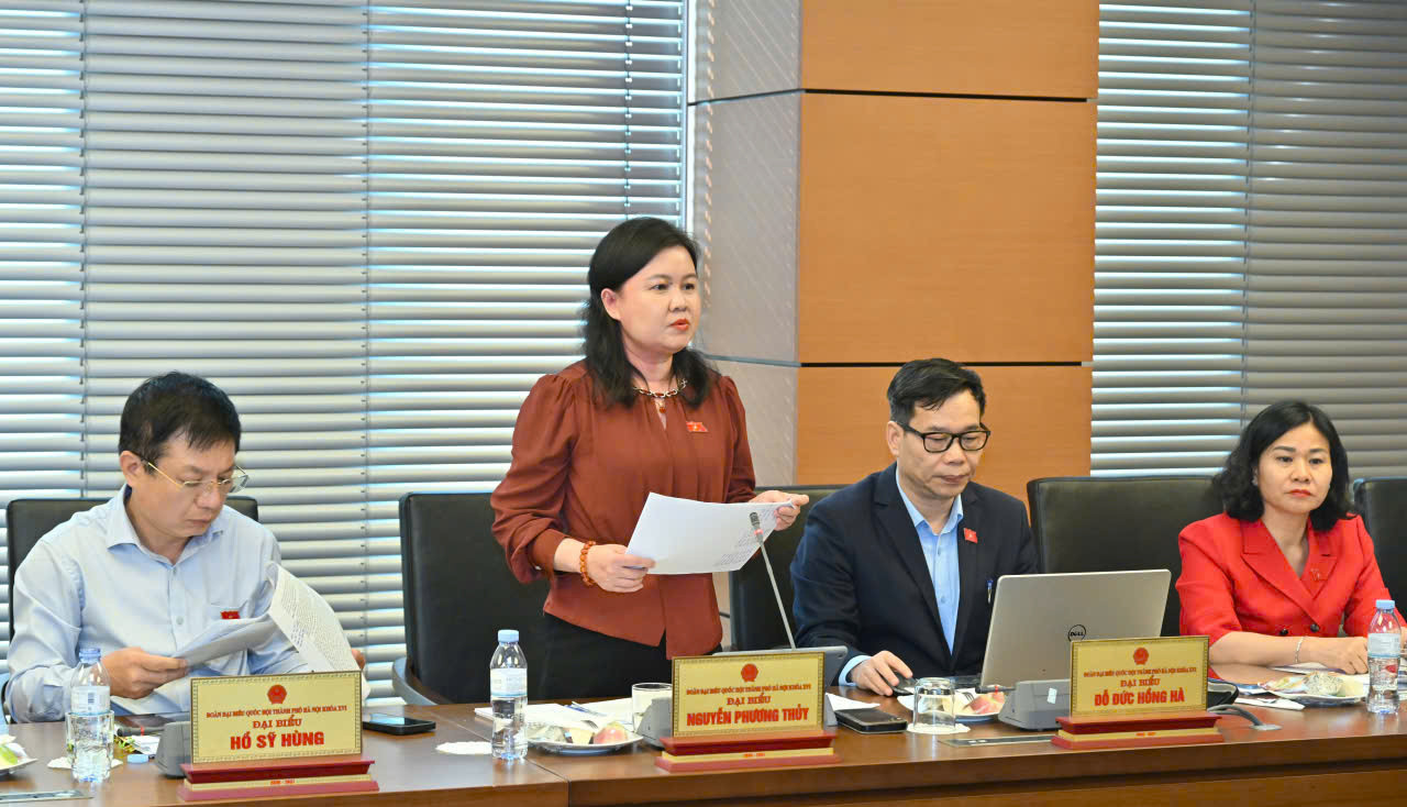 phuong-thuy-1.jpg