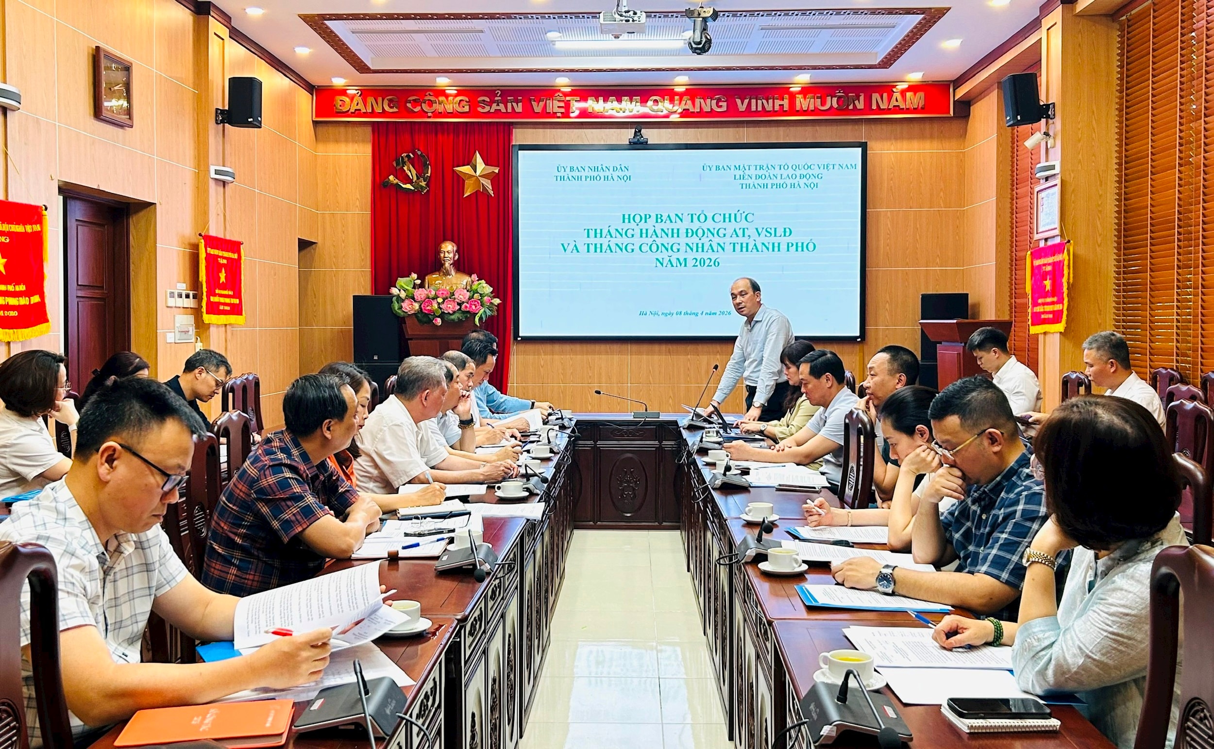 dai-dien.jpg