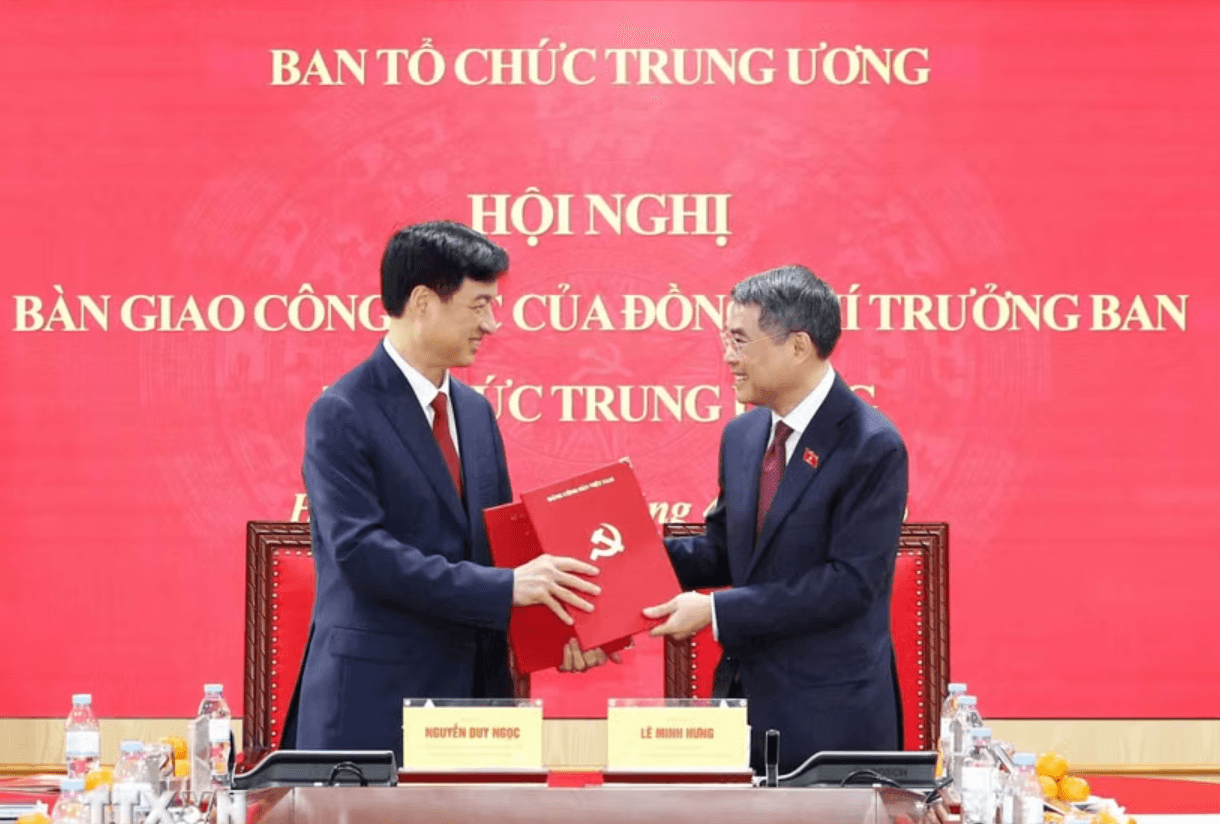 Hội nghị bàn giao công tác Trưởng ban Tổ chức Trung ương- Ảnh 1. Hội nghị bàn giao công tác Trưởng ban Tổ chức Trung ương- Ảnh 1.