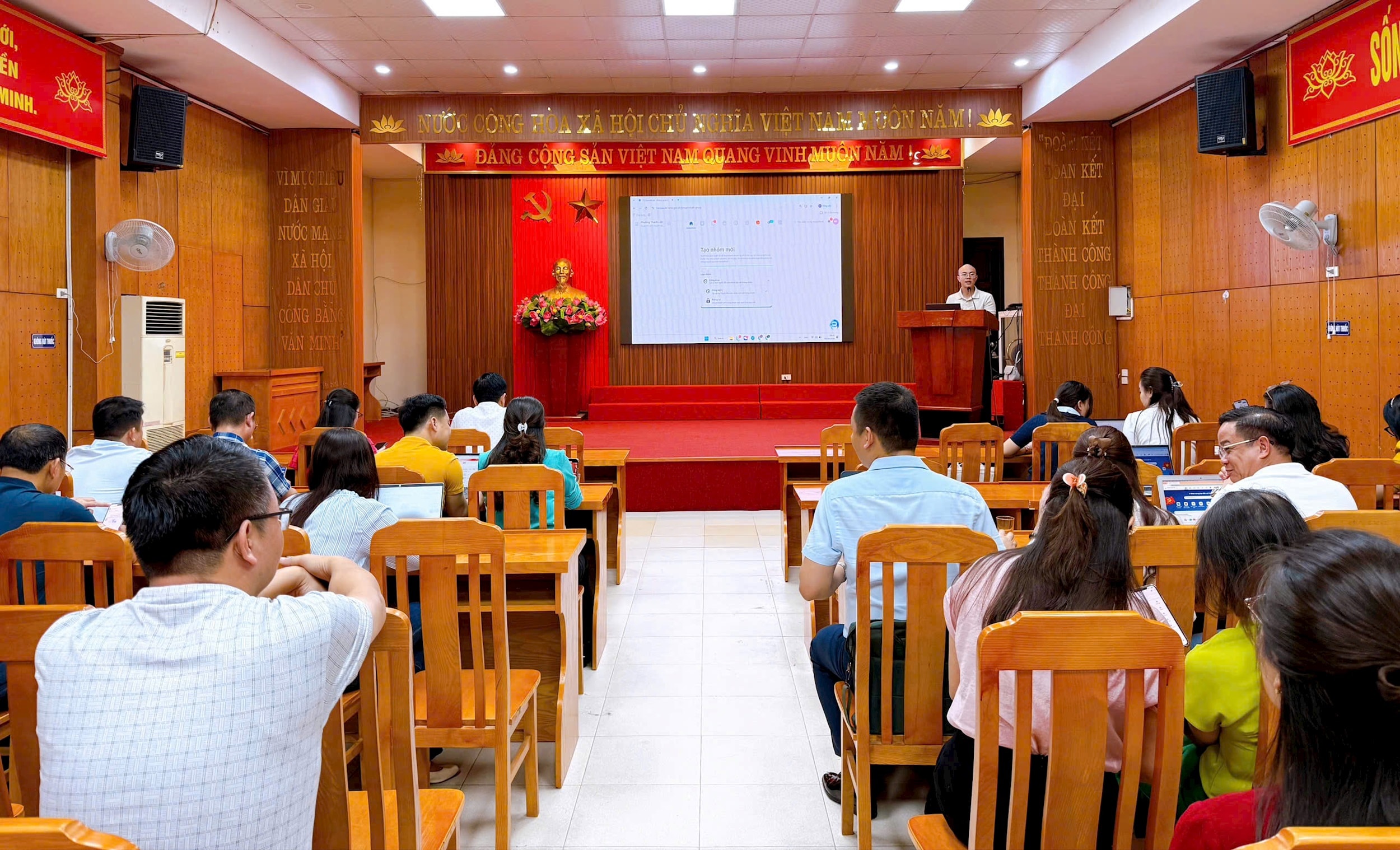 Quang cảnh buổi tập huấn. Ảnh: PV