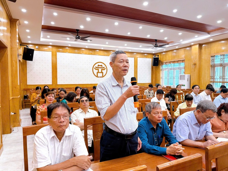 anh-3-y-kien-1.jpg