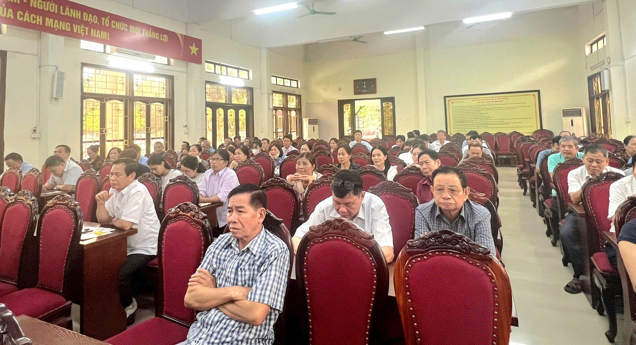 dan-phuong-qc.jpg