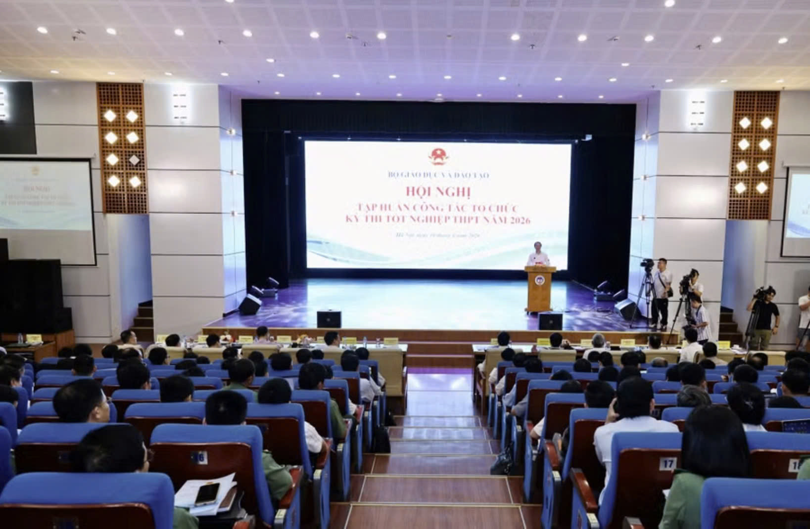 1004-hoi-thi-thi-tn-22.jpg