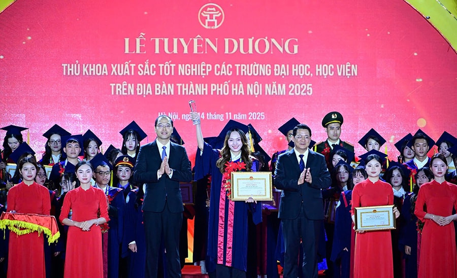 thu-khoa1.jpeg