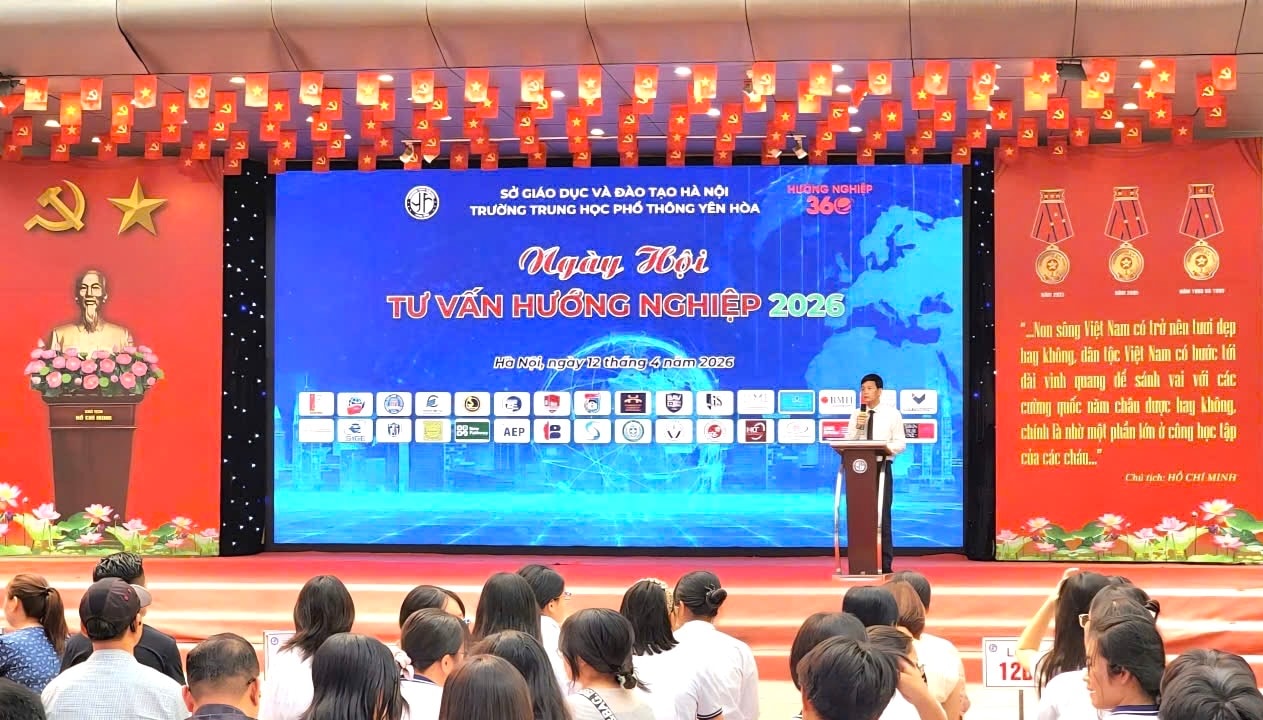 1204-thpt-yen-hoa-tu-van-ts2.jpg?w=1130