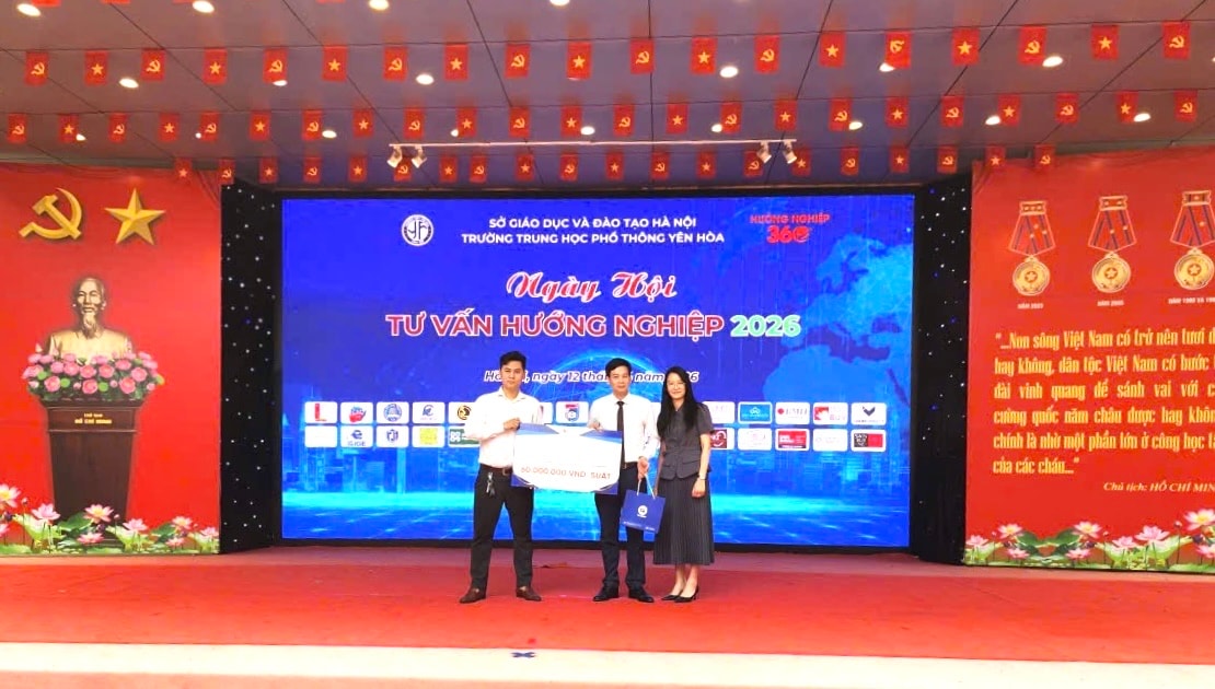 1204-thpt-yen-hoa-tu-van-ts3.jpg?w=1130