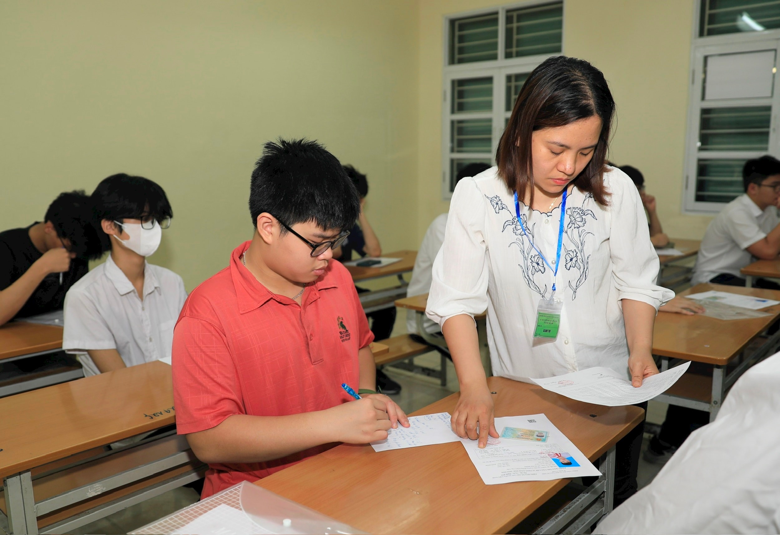 ky-thi-lop-10-25-26-quang-thai.jpg