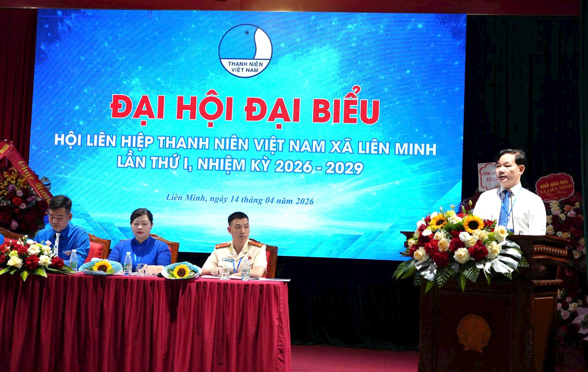 bi-thu.jpg