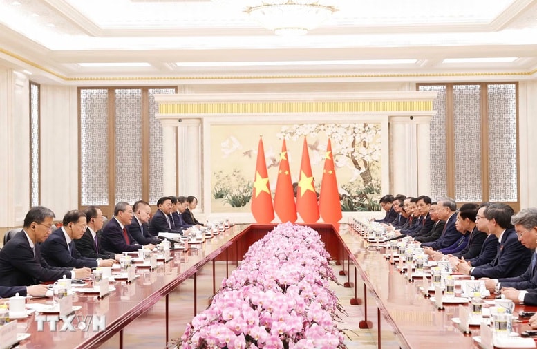 Tổng Bí thư, Chủ tịch nước Tô Lâm hội kiến Thủ tướng Trung Quốc Lý Cường- Ảnh 2.