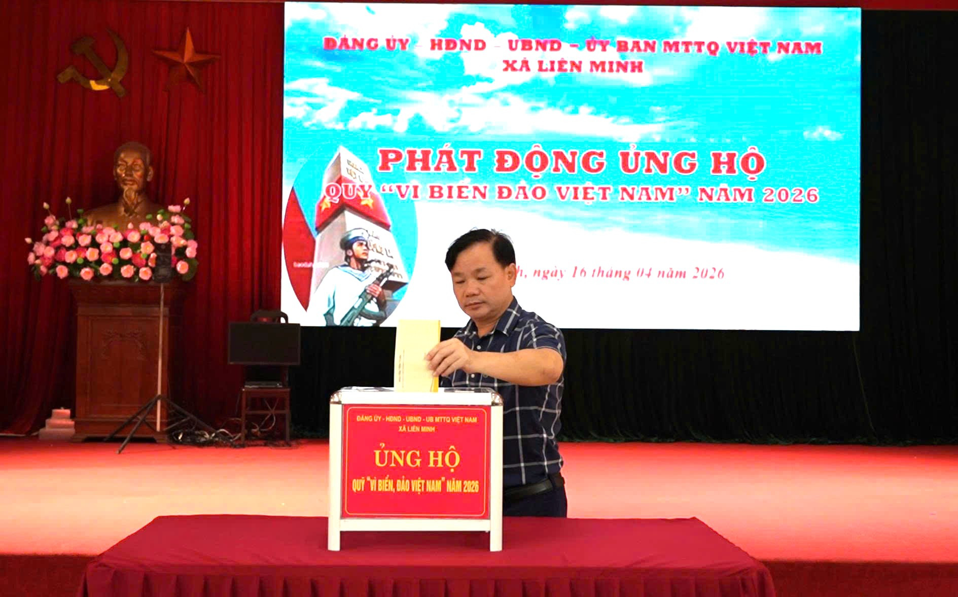 bi-thu.jpg