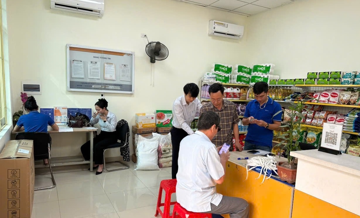 vnpt-hn-ho-tro-nguoi-dan-2.jpg