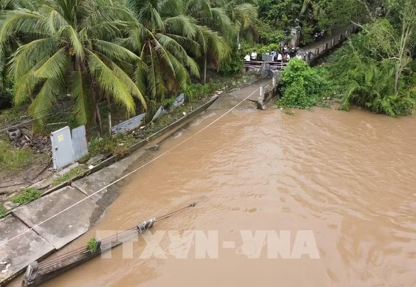 TP. Hồ Chí Minh có 43 vị trí sạt lở bờ sông, kênh, rạch nguy hiểm và đặc biệt nguy hiểm. (Ảnh: Lê Thúy Hằng/TTXVN)