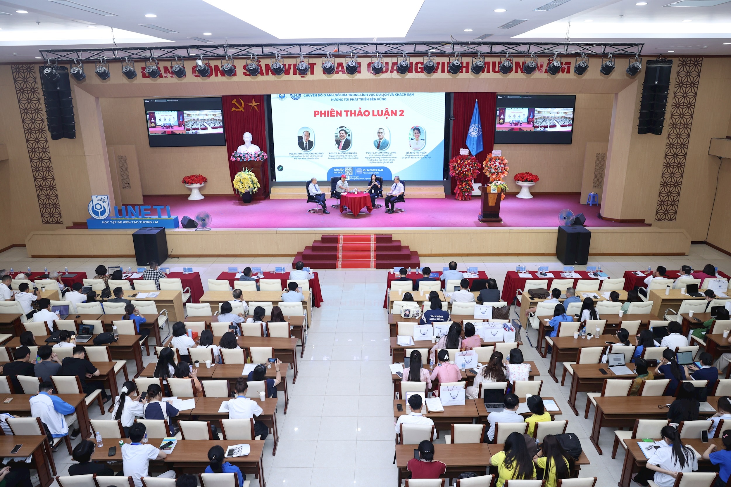 1704-hoi-thao-du-lich-6.jpg