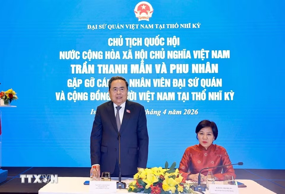 chutichquochoi2.jpg