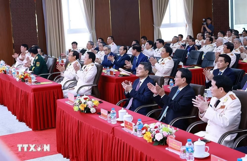 thutuong3.jpg