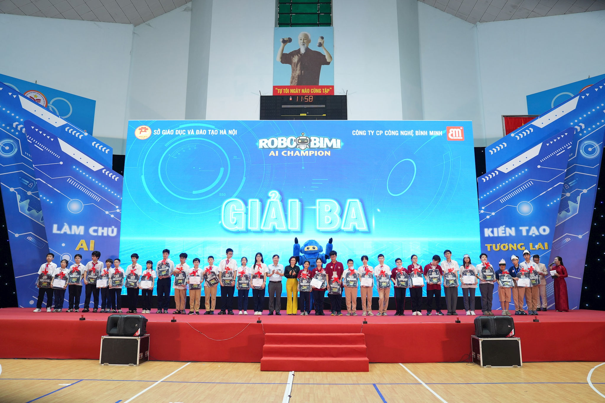 1804-robobimi-ai-champion-2.jpg