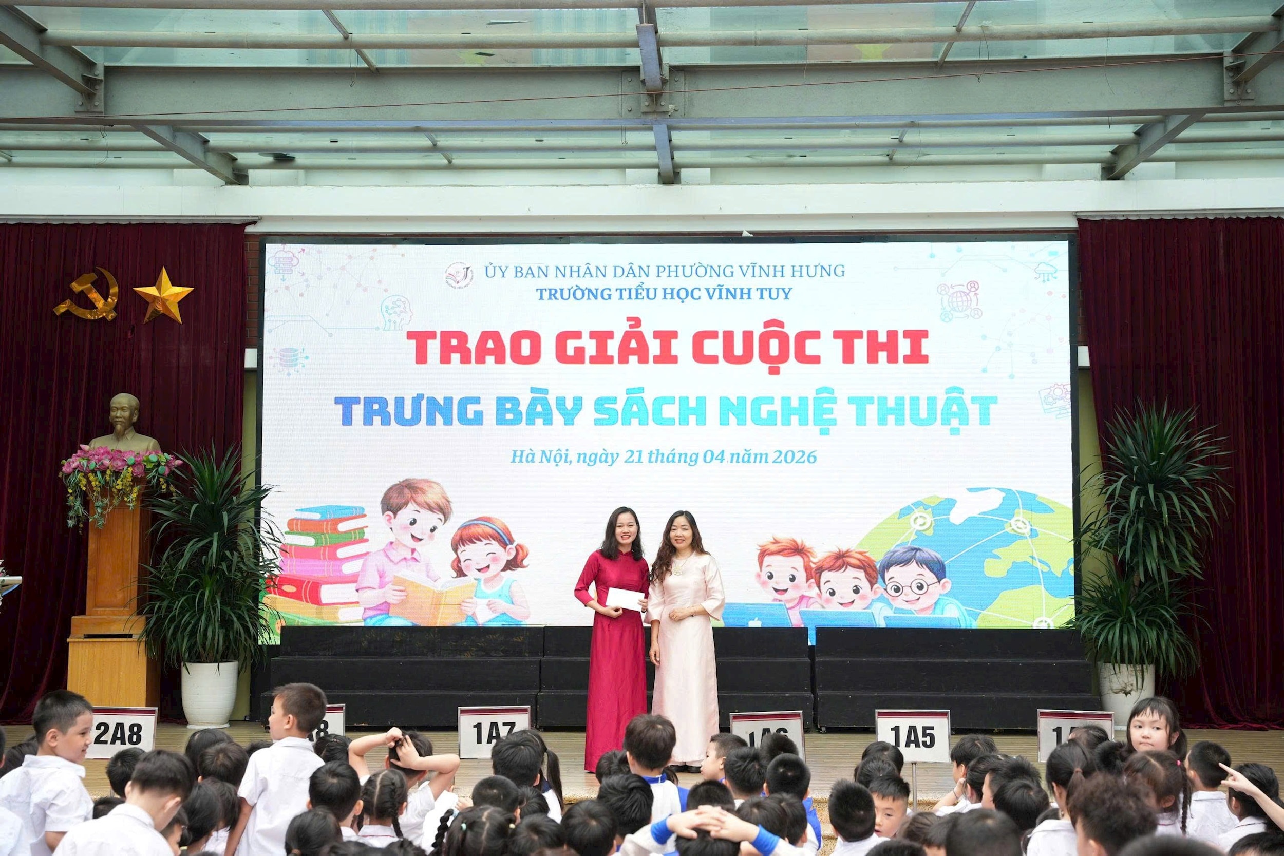 2104-tieu-hoc-vinh-tuy-doc-sach-11.jpg