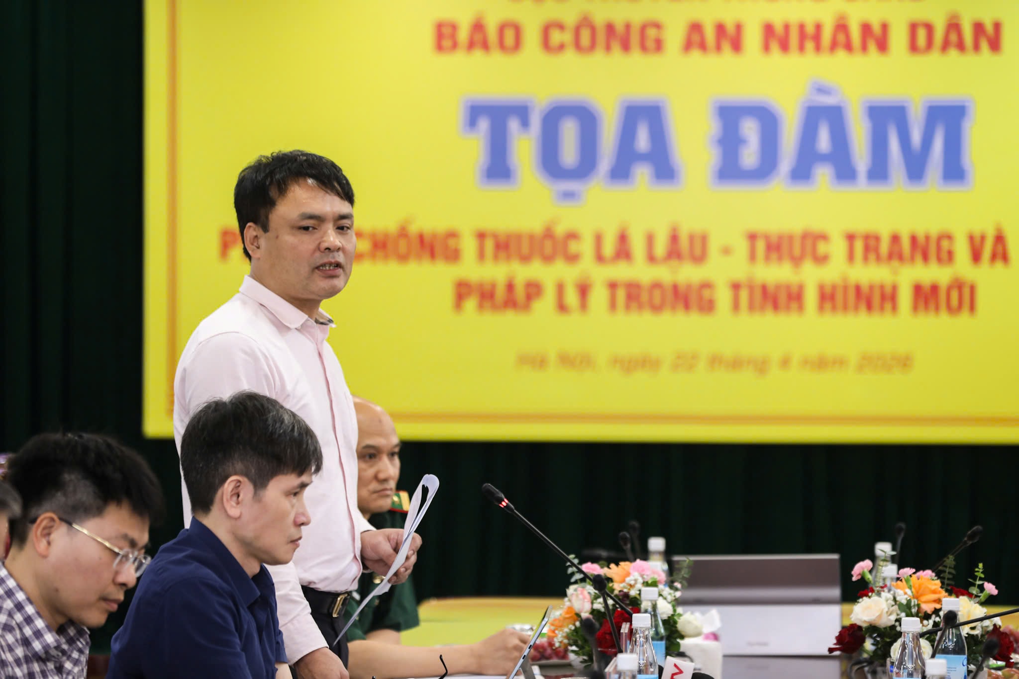 gen-h-ong-dang-van-dung.jpg