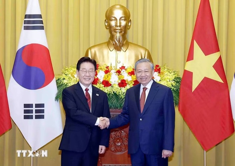 Tổng Bí thư, Chủ tịch nước Tô Lâm hội đàm với Tổng thống Hàn Quốc Lee Jae Myung- Ảnh 1.