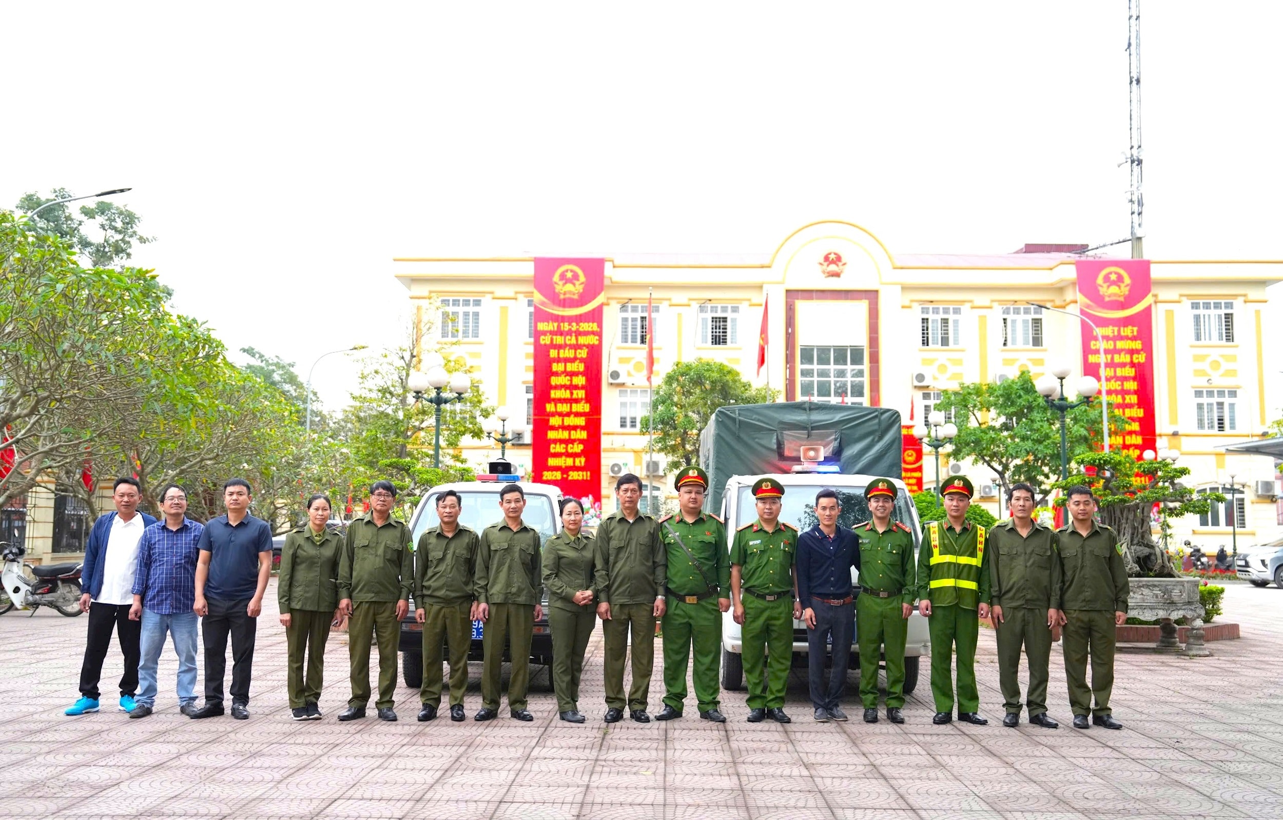 Công an xã Nam Phù tiếp tục khẳng định vai trò nòng cốt trong giữ gìn an ninh trật tự địa bàn. Ảnh: Phương Xuyến