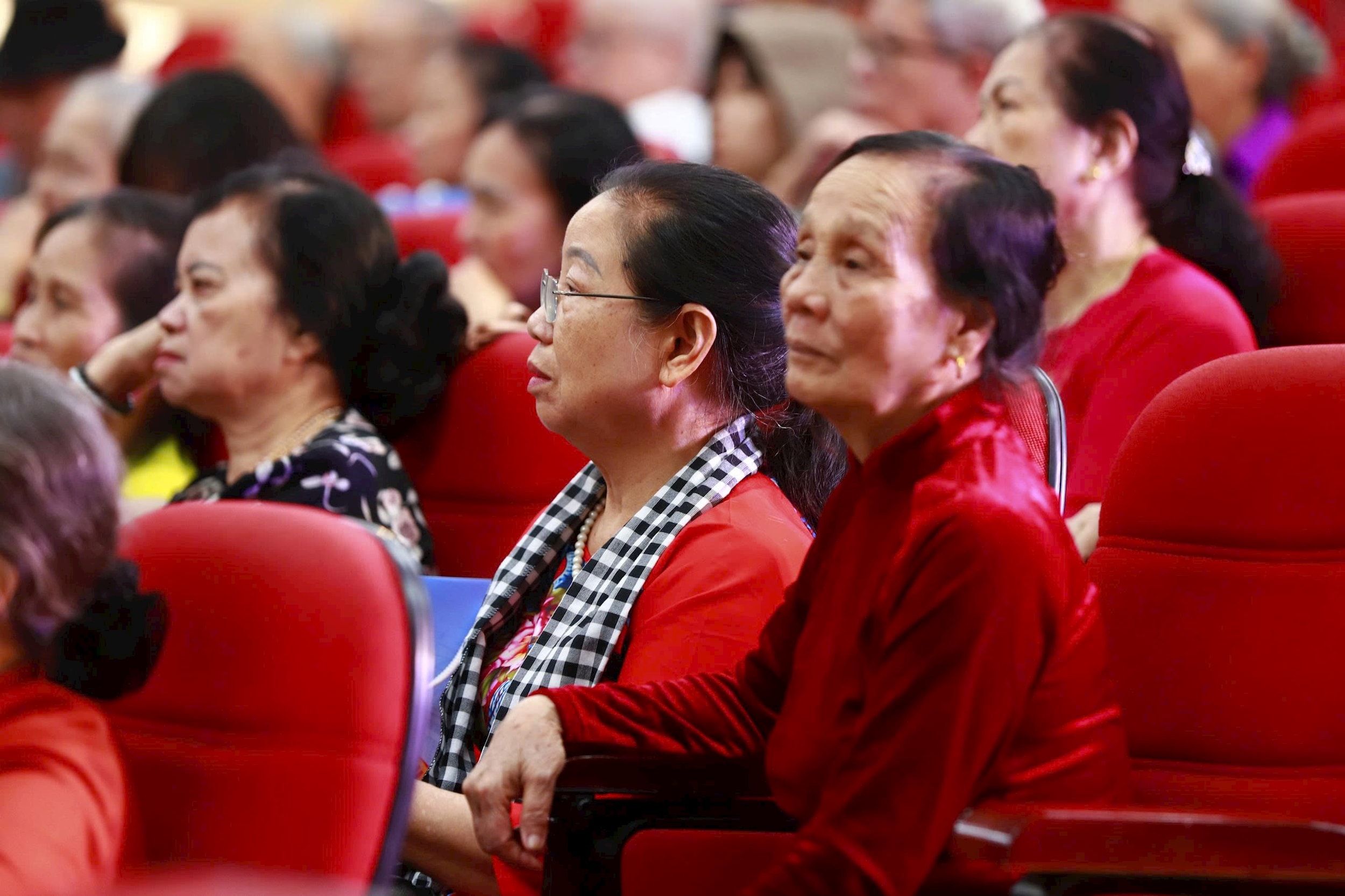 2404-gap-mat-nha-giao-di-b4.jpg