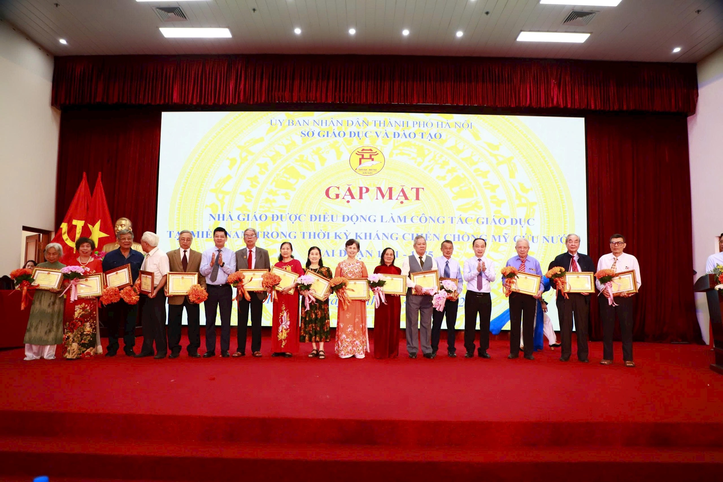 2404-gap-mat-nha-giao-di-b6.jpg?w=1130