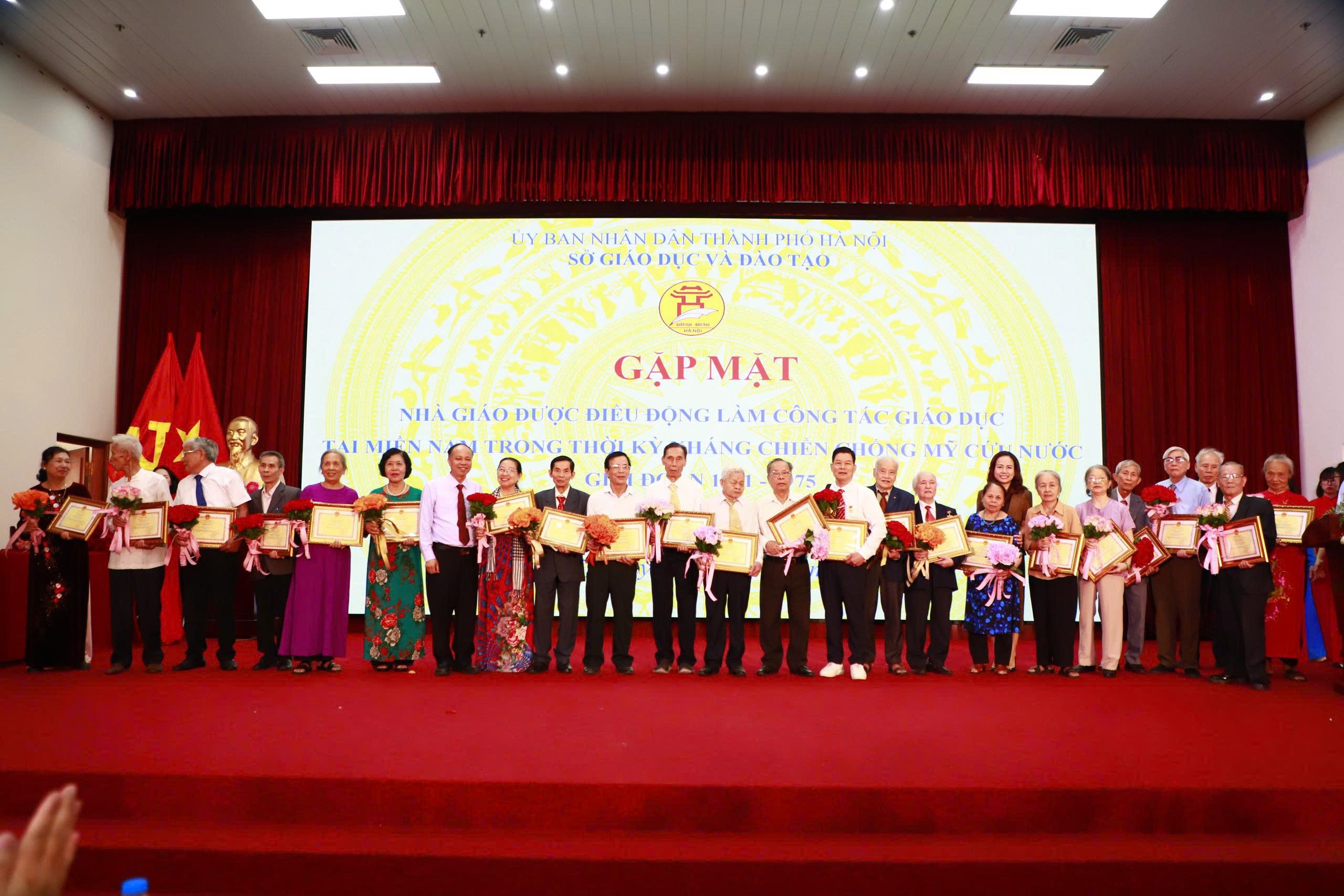 2404-gap-mat-nha-giao-di-b8.jpg?w=1130