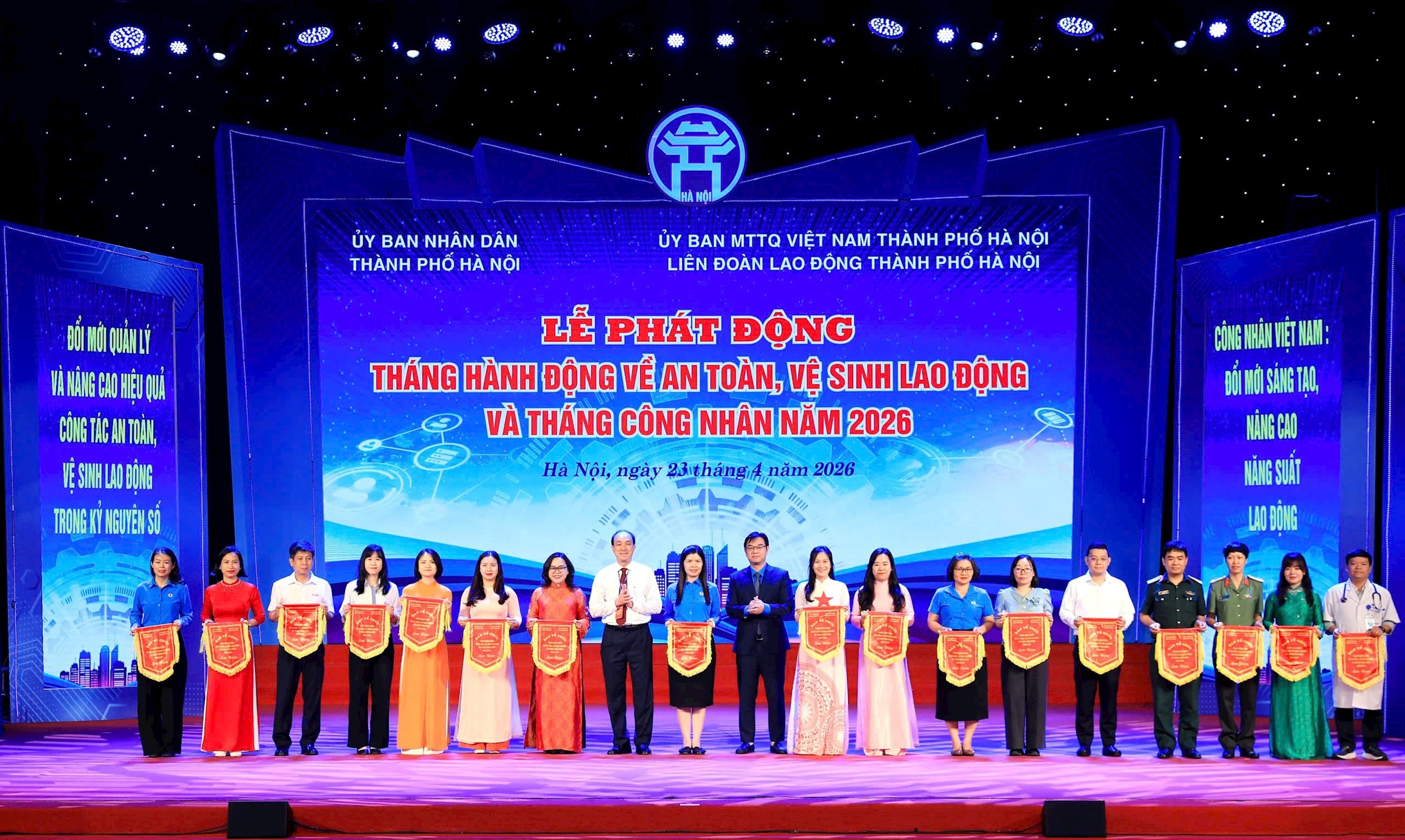 hoat-dong-trao-co-luu-niem.jpg