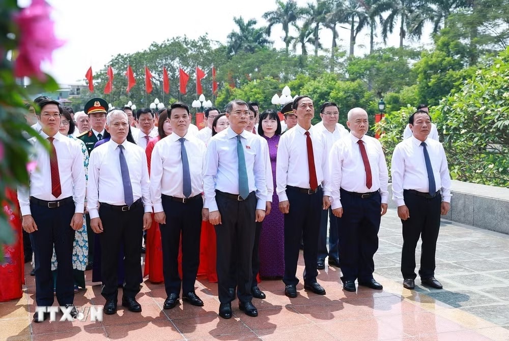 thutuong3.jpg
