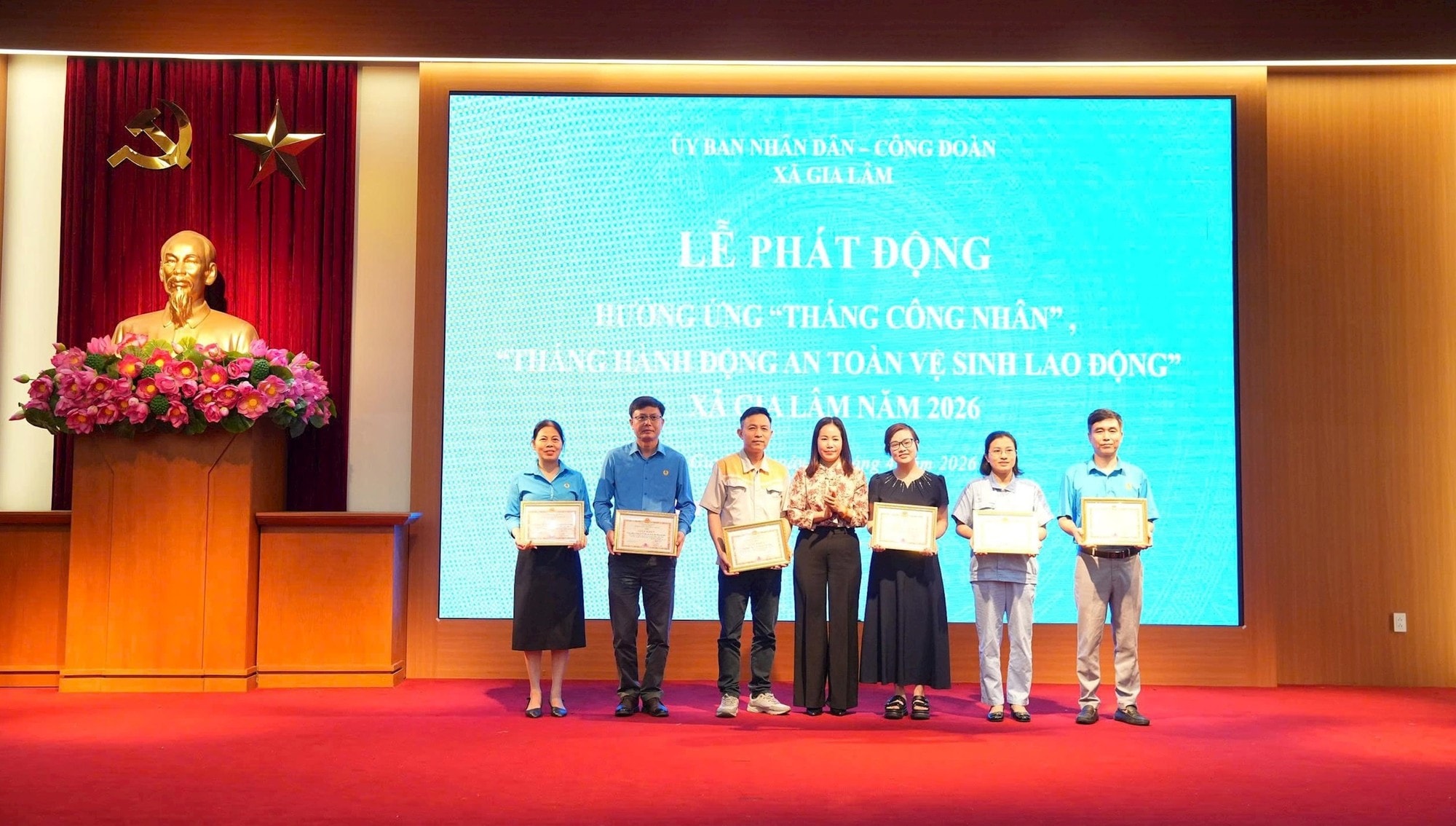 khen-thuong-an-toan-lao-dong.jpg