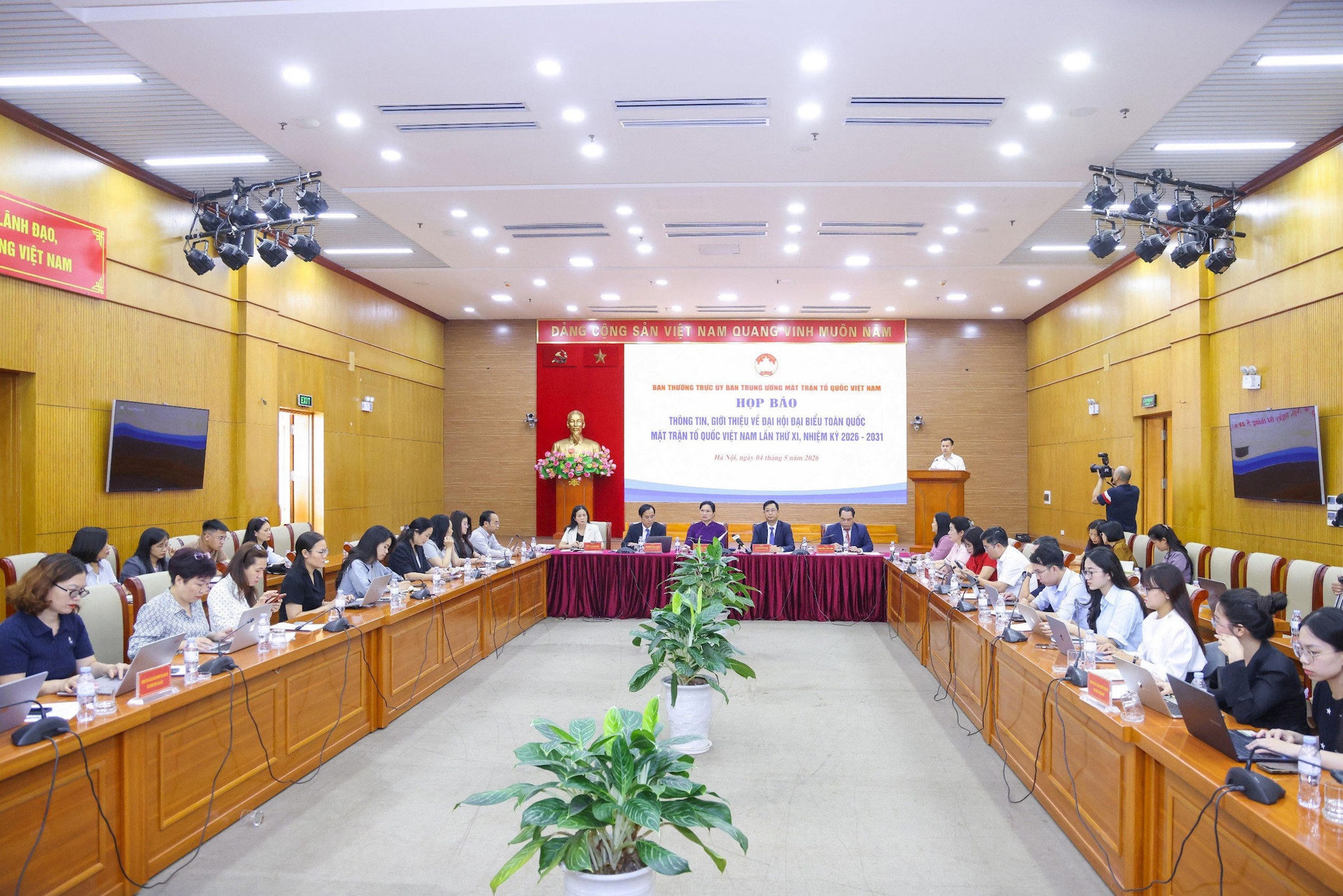 42c76eba-467f-4bef-8382-8e84739a1f1c.jpg.jpg