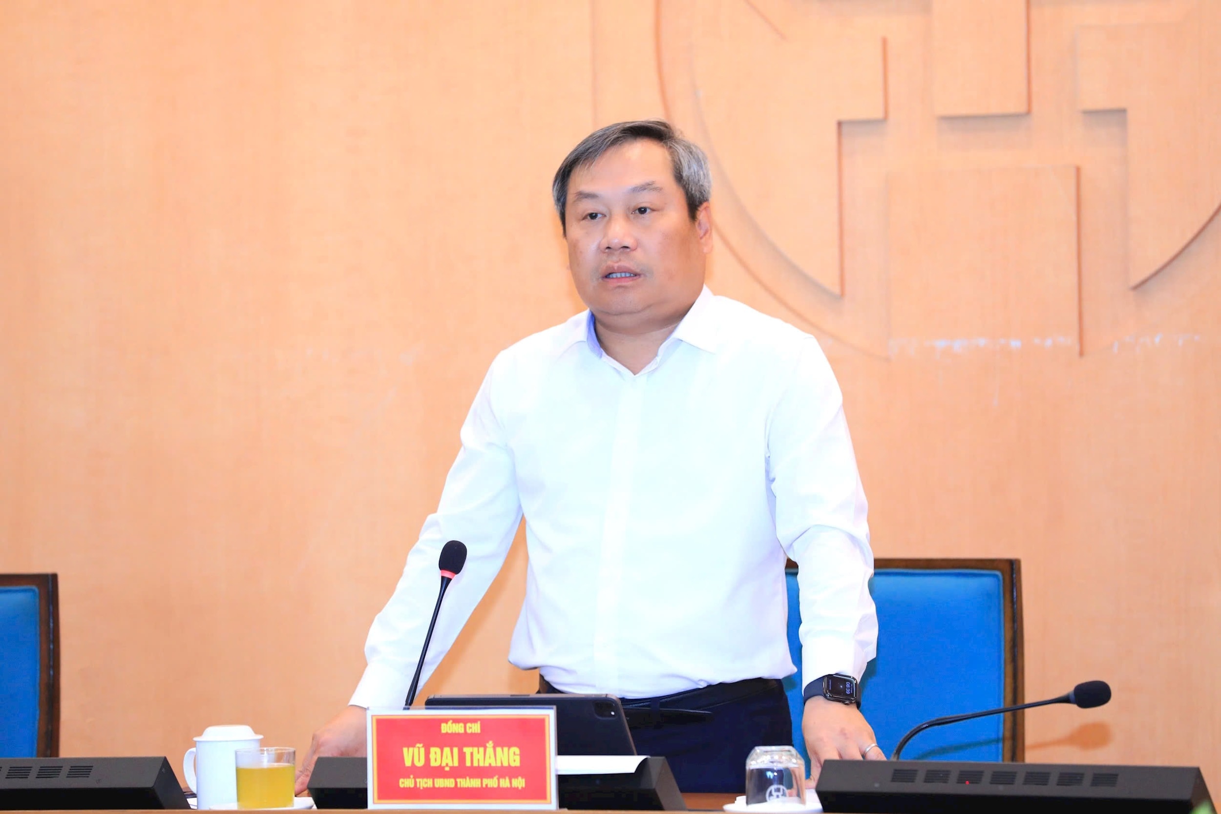 Chủ tịch UBND thành phố Hà Nội Vũ Đại Thắng phát biểu chỉ đạo tại phiên họp tập thể UBND thành phố. Ảnh: Đình Hiệp