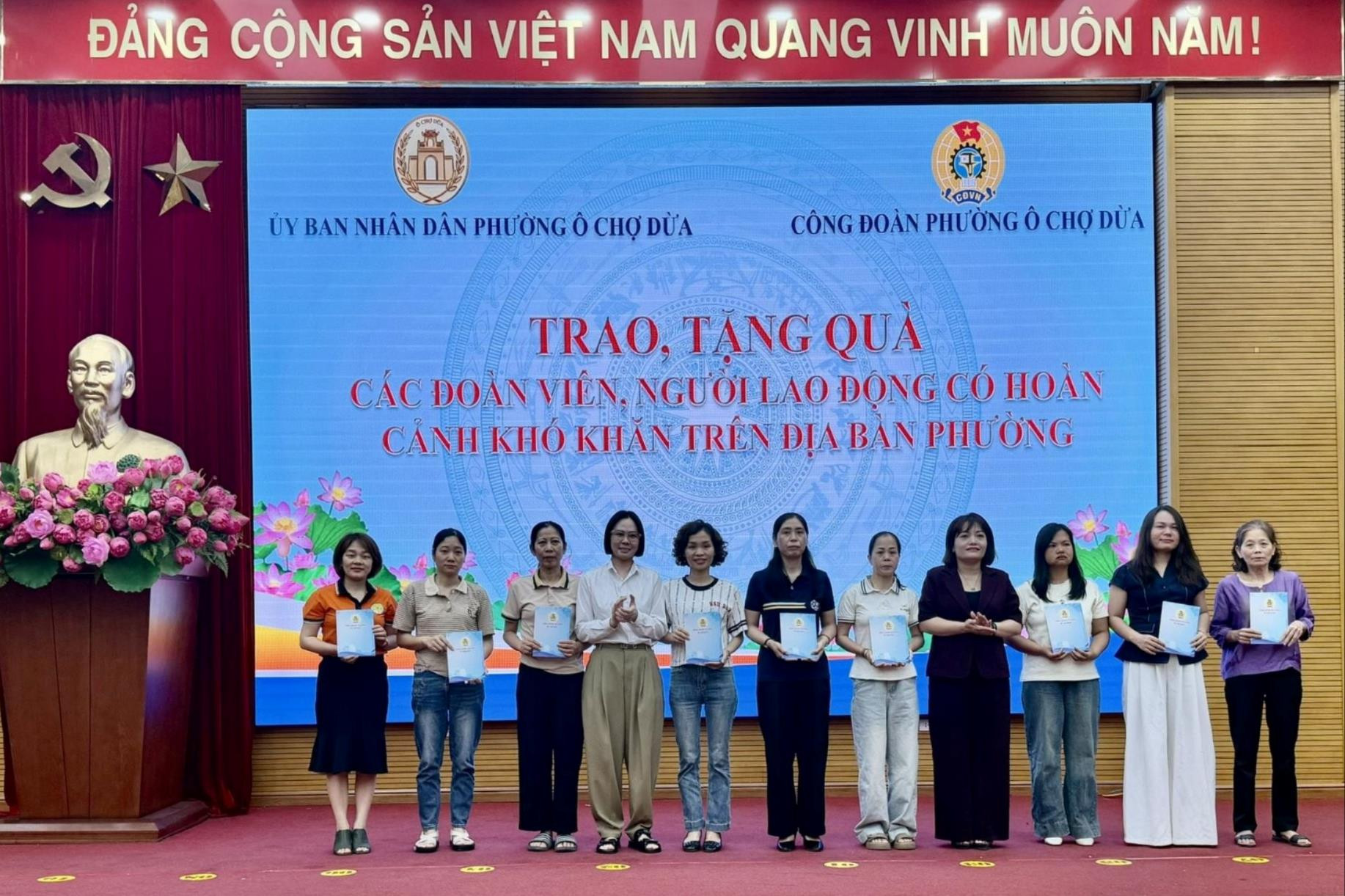 hoi-nghi(1).jpg