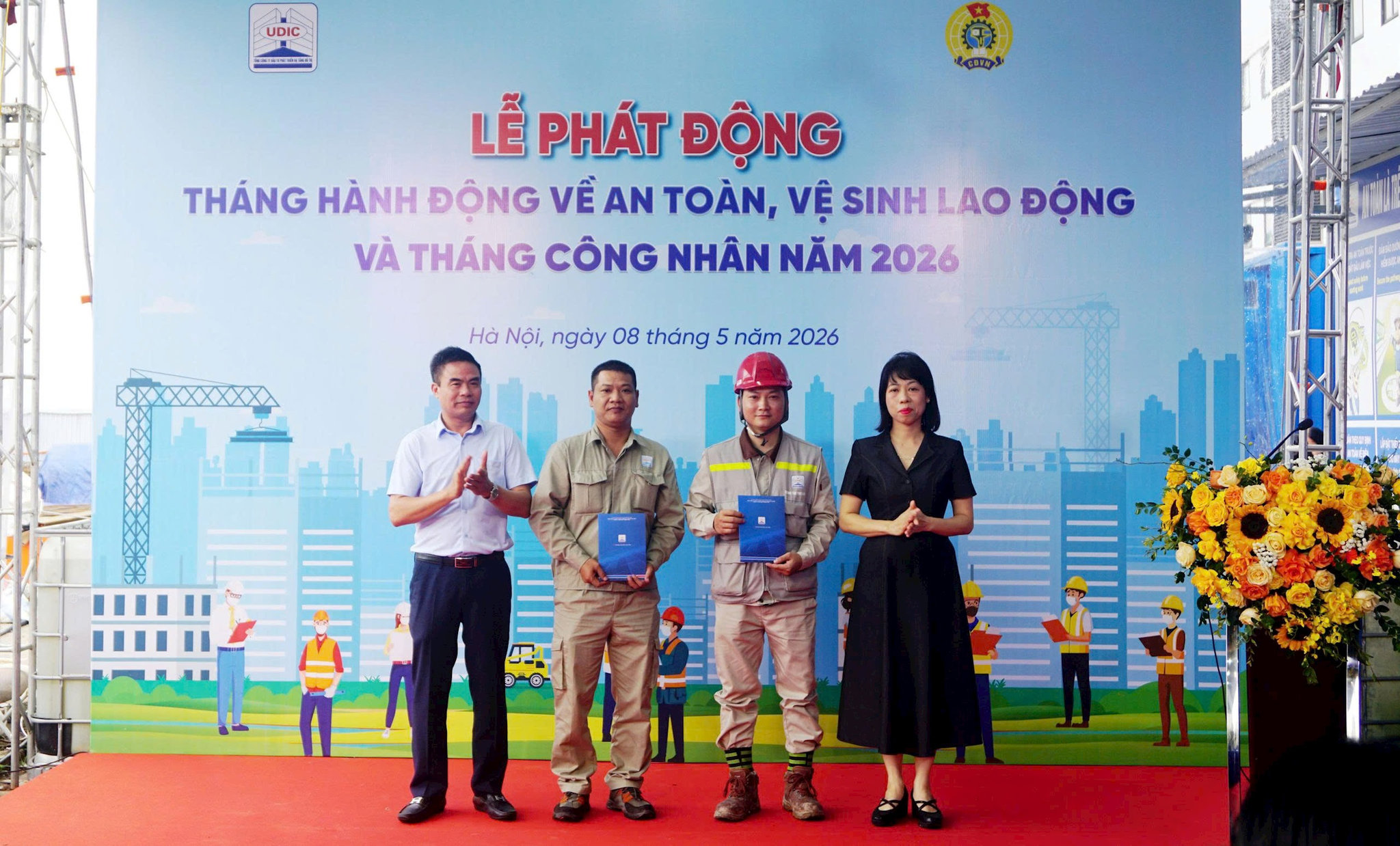 z7804090232854_bcdca7155bcf03be25ac51c3617c470c.jpg