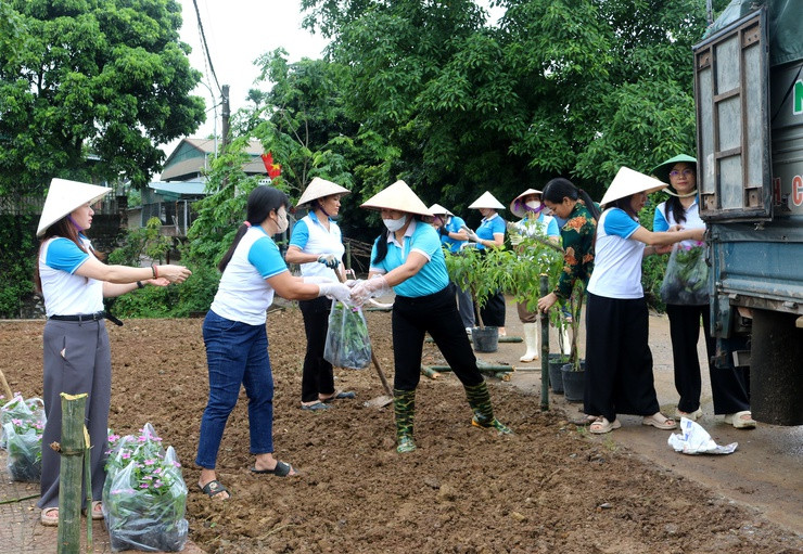 Phụ nữ xã Mỹ Đức khẳng định vai trò nòng cốt trong tạo dựng quê hương văn minh