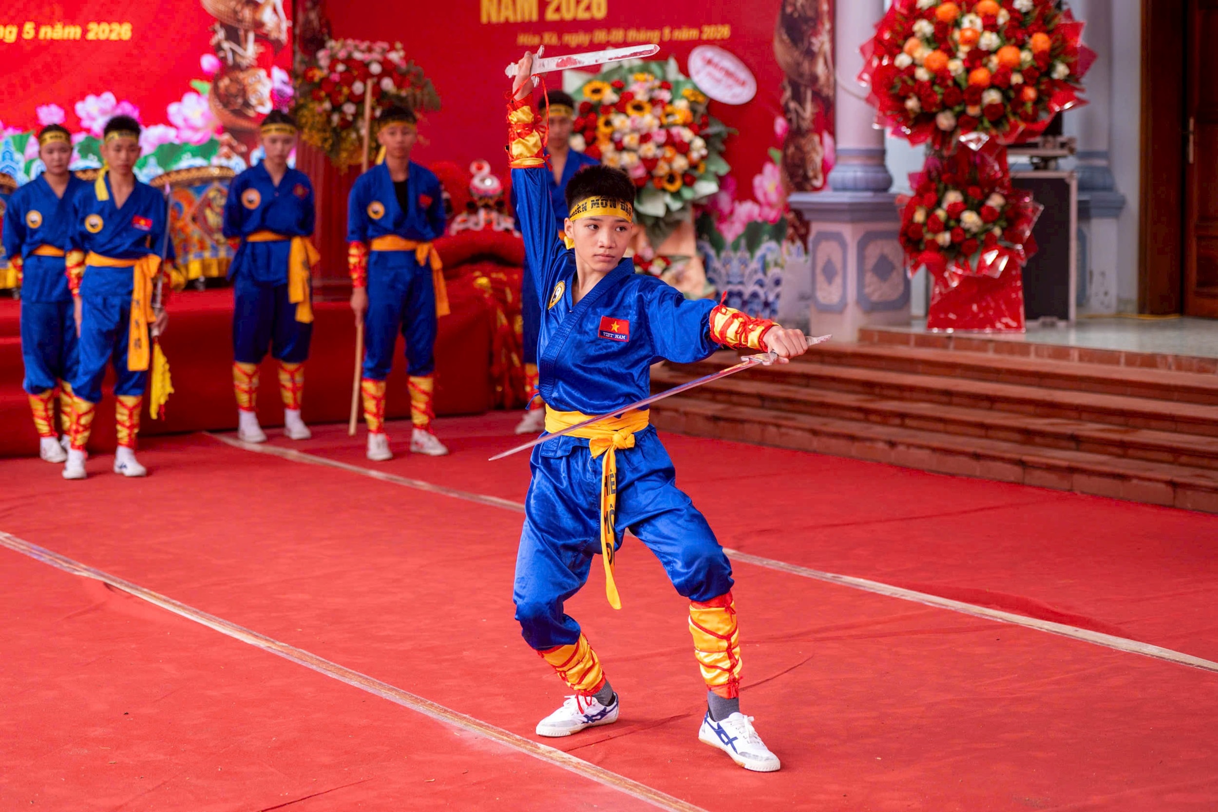 anh-2-bieu-dien-bai-kiem.jpg