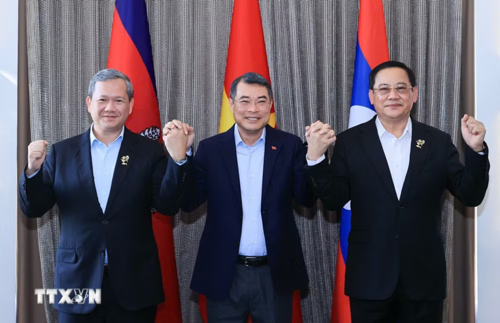 Nhân chuyến tham dự Hội nghị Cấp cao ASEAN lần thứ 48 tại Cebu, Philippines, sáng 8/5/2026, Thủ tướng Lê Minh Hưng cùng Thủ tướng Campuchia Hun Manet và Thủ tướng Lào Sonexay Siphandone ăn sáng và làm việc. (Ảnh: Dương Giang/TTXVN) ttxvn-thu-tuong-ba-nuoc-campuchia-lao-viet-nam-an-sang-va-lam-viec-2.jpg
