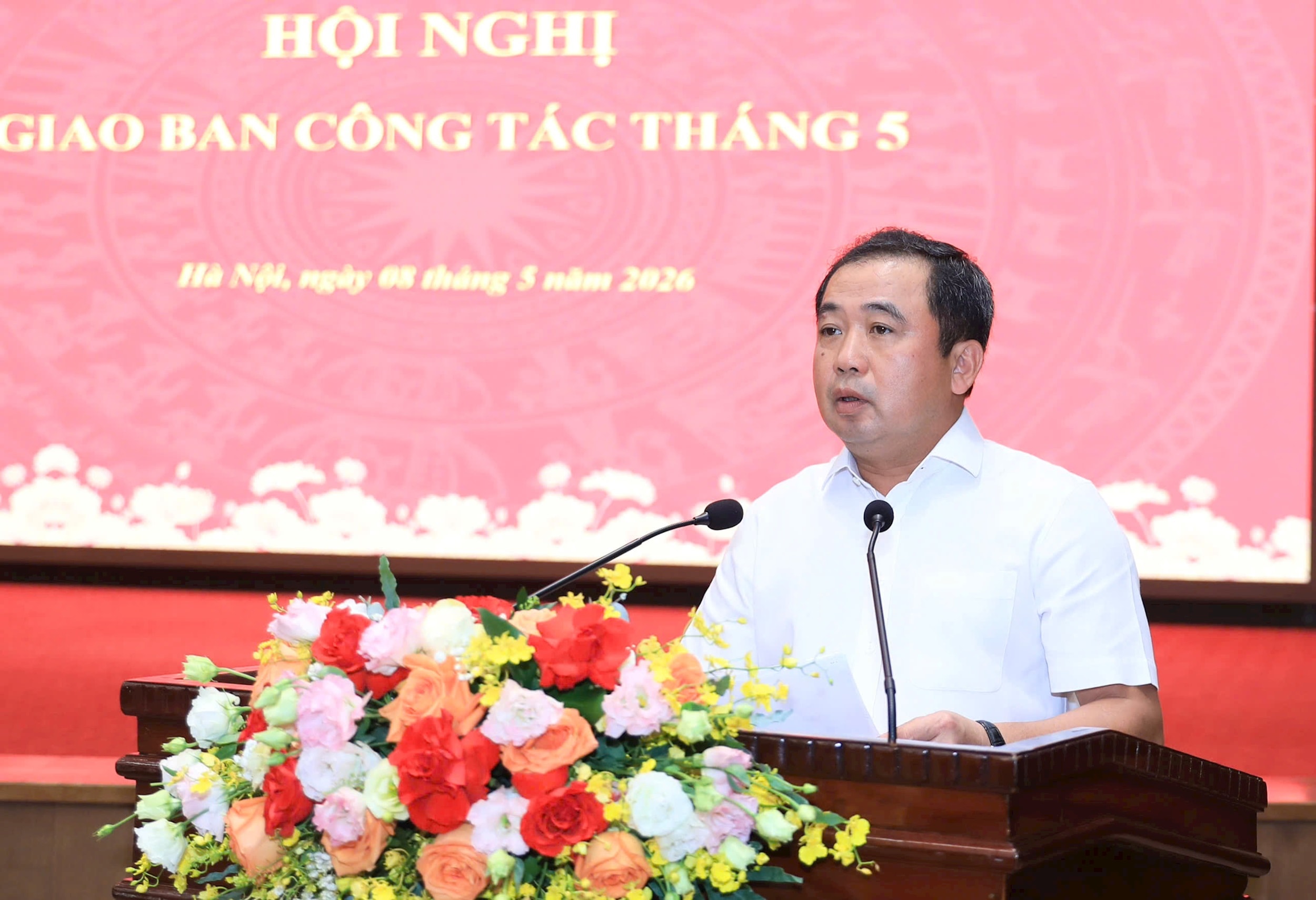 Tajemník Hanojského městského výboru strany Tran Duc Thang pronesl závěrečné slovo na květnovém zasedání Řídícího výboru Hanojského městského výboru strany k provádění usnesení č. 57 (NQTW). - anh-quang-thai.jpg