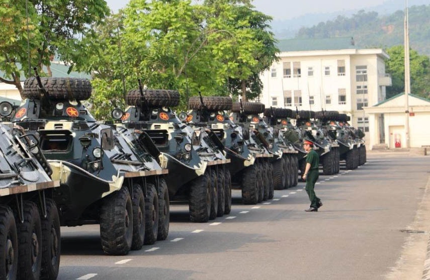 Doan-cong-tac-bo-quoc-phong-kiem-tra-dot-xuat-thuc-hanh-bao-dong-san-sang-chien-dau-tai-tieu-doan-thiet-giap-bo-tu-lenh-thu-do-ha-noi-.-anh-hai-yen.jpg